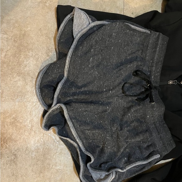 Jennifer Check Style Bundle - Picture 3 of 4